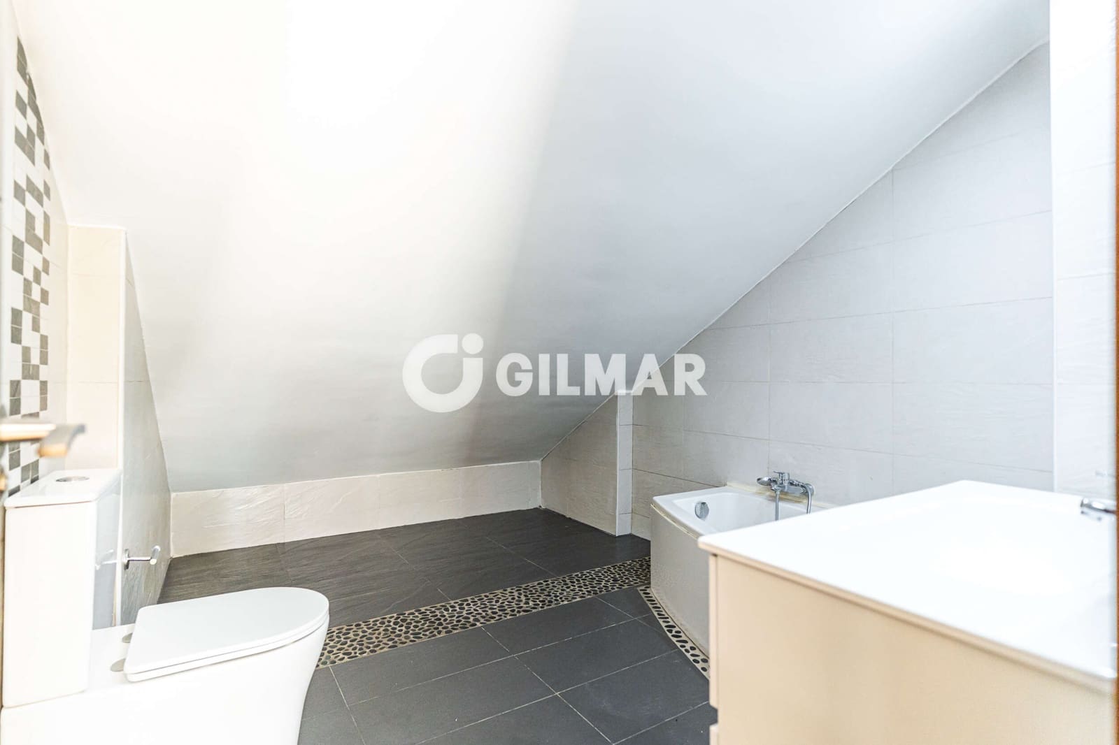 3 camera da letto Villetta a Schiera in vendita in Majadahonda con piscina garage - 680.000 € (Rif: 10155911)