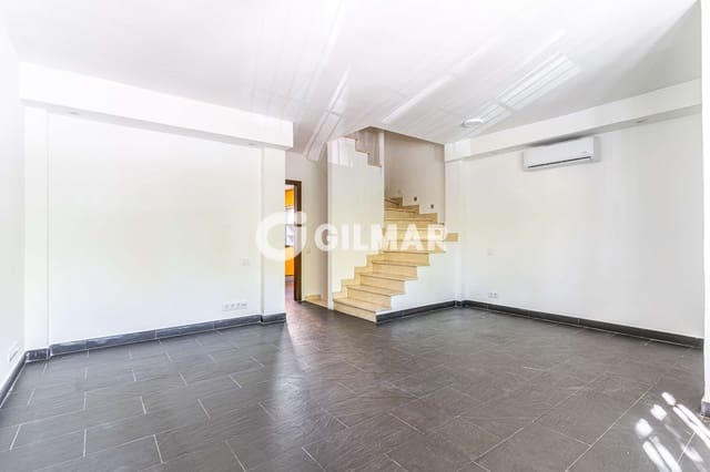 3 camera da letto Villetta a Schiera in vendita in Majadahonda con piscina garage - 680.000 € (Rif: 10155911)