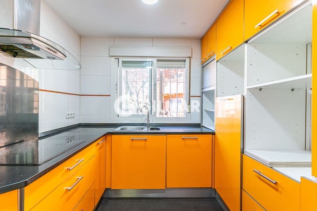 3 camera da letto Villetta a Schiera in vendita in Majadahonda con piscina garage - 680.000 € (Rif: 10155911)