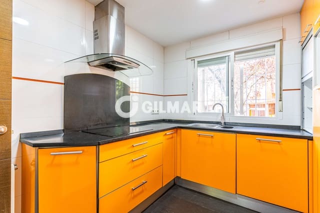 3 camera da letto Villetta a Schiera in vendita in Majadahonda con piscina garage - 680.000 € (Rif: 10155911)