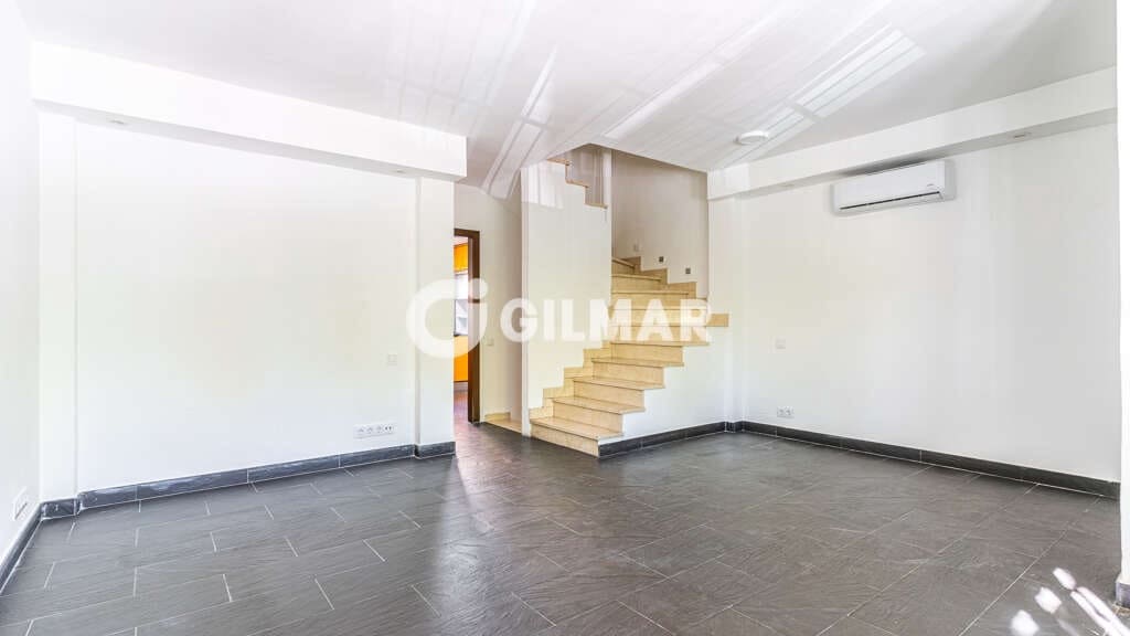 3 bedroom Terraced Villa for sale in Majadahonda with pool garage - € 680,000 (Ref: 10155911)