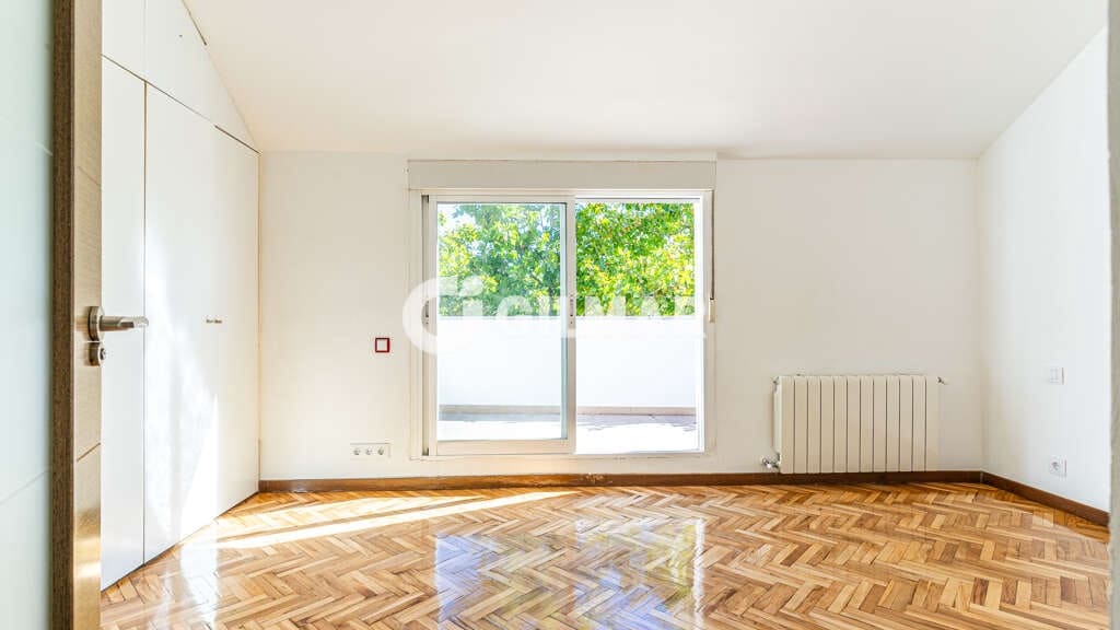 3 bedroom Terraced Villa for sale in Majadahonda with pool garage - € 680,000 (Ref: 10155911)