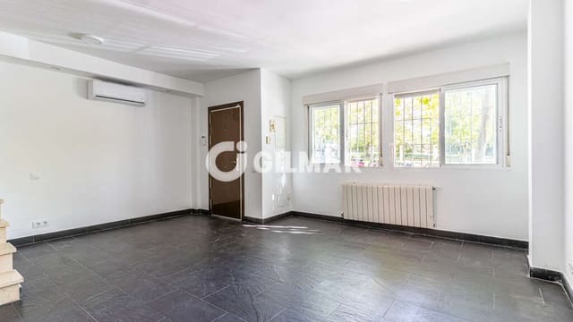 3 slaapkamer Rijtjeshuis te koop in Majadahonda met zwembad garage - € 680.000 (Ref: 10155911)