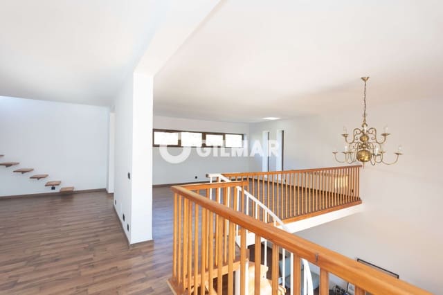 4 soverom Villa til salgs i Valdemorillo med svømmebasseng garasje - € 980 000 (Ref: 10156956)