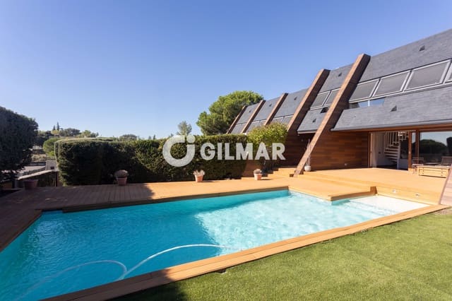 4 soverom Villa til salgs i Valdemorillo med svømmebasseng garasje - € 980 000 (Ref: 10156956)