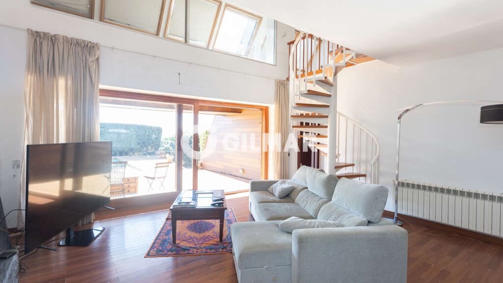 4 bedroom Villa for sale in Valdemorillo with pool garage - € 980,000 (Ref: 10156956)
