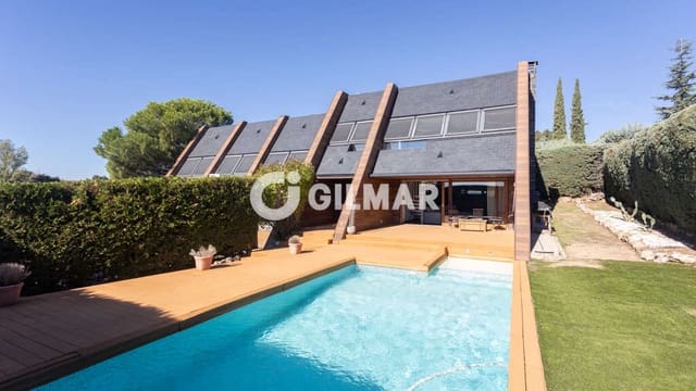 4 soverom Villa til salgs i Valdemorillo med svømmebasseng garasje - € 980 000 (Ref: 10156956)