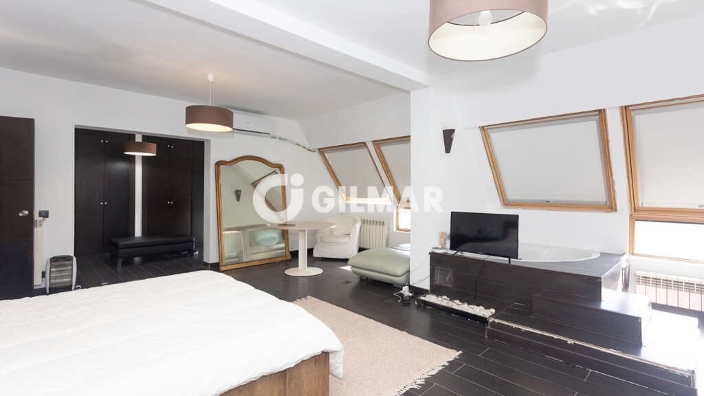4 bedroom Villa for sale in Valdemorillo with pool garage - € 980,000 (Ref: 10156956)