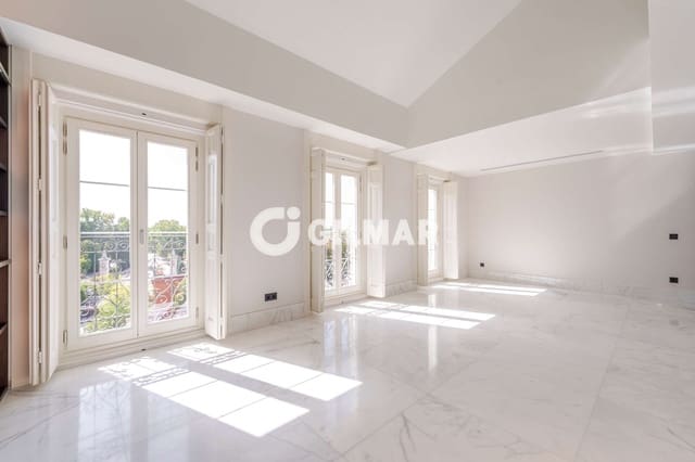 2 makuuhuone Kattohuoneisto myytävänä paikassa Recoletos, Madrid kaupunki - 4 600 000 € (Ref: 10156957)