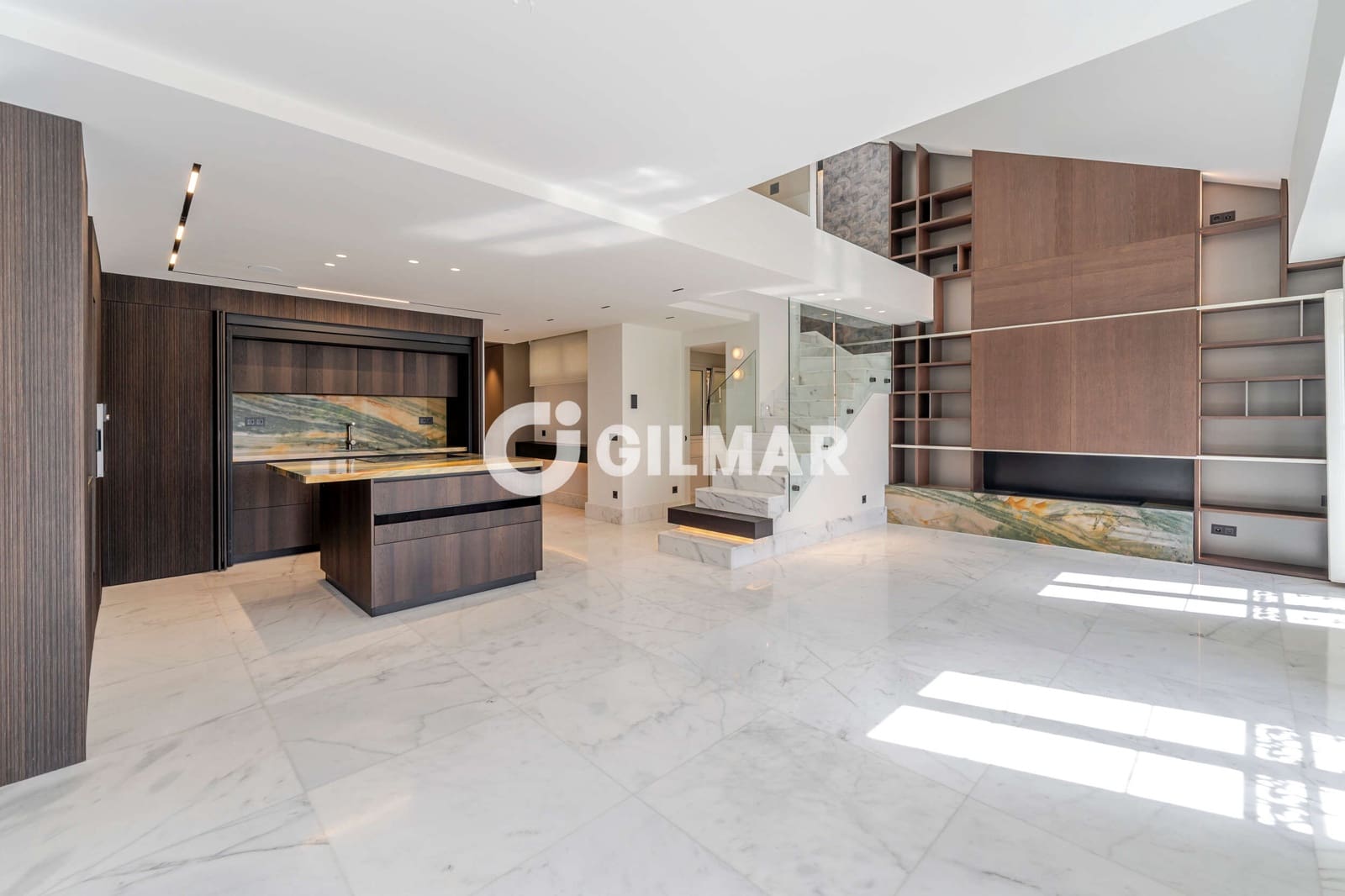 2 makuuhuone Kattohuoneisto myytävänä paikassa Madrid kaupunki mukana 
autotalli - 4 600 000 € (Ref: 10156957)