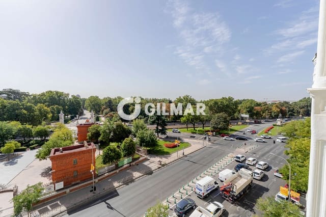 2 makuuhuone Kattohuoneisto myytävänä paikassa Recoletos, Madrid kaupunki - 4 600 000 € (Ref: 10156957)