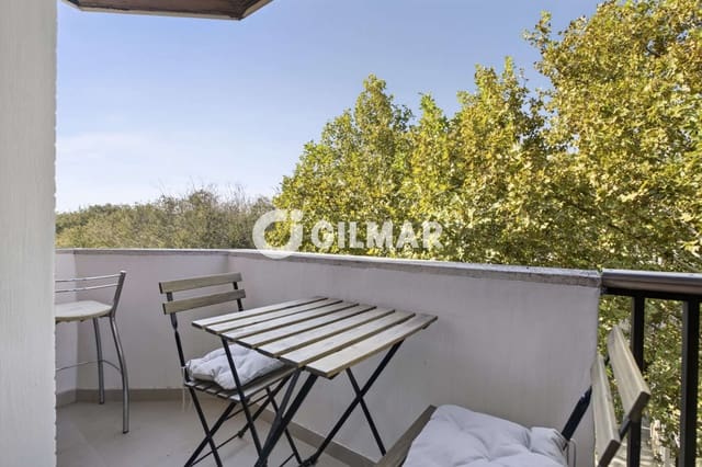 3 quarto Apartamento para venda em Feria, Sevilha cidade - 482 000 € (Ref: 10158137)