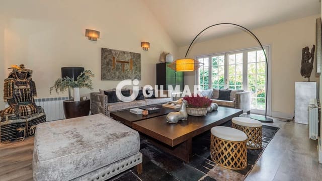 4 soverom Villa til salgs i La Moraleja, Alcobendas med svømmebasseng garasje - € 4 250 000 (Ref: 10158733)