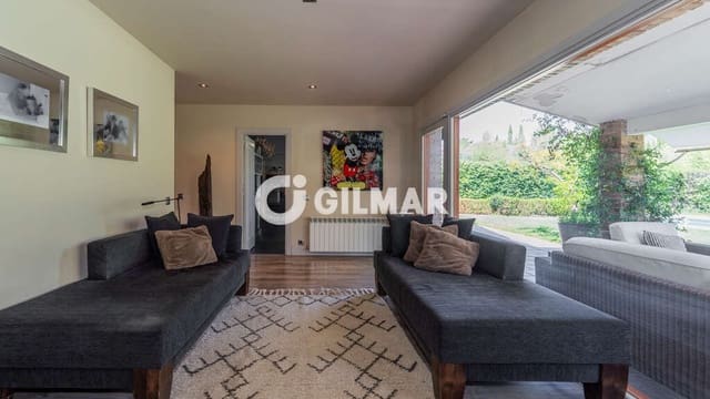 4 soverom Villa til salgs i La Moraleja, Alcobendas med svømmebasseng garasje - € 4 250 000 (Ref: 10158733)