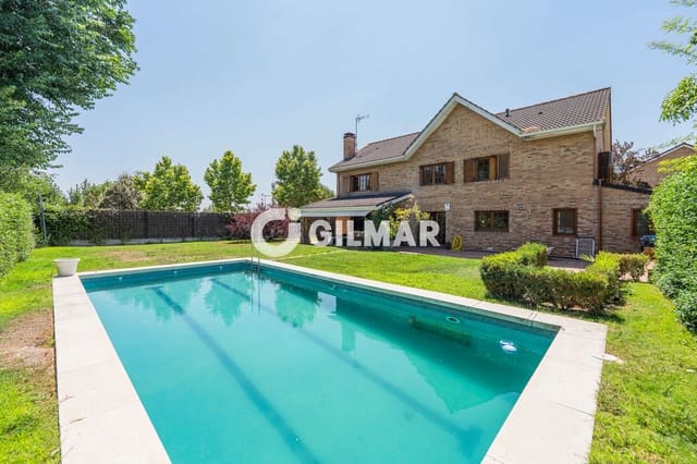 Chalet de 4 habitaciones en La Moraleja, Alcobendas en venta con piscina garaje - 4.250.000 € (Ref: 10158733)