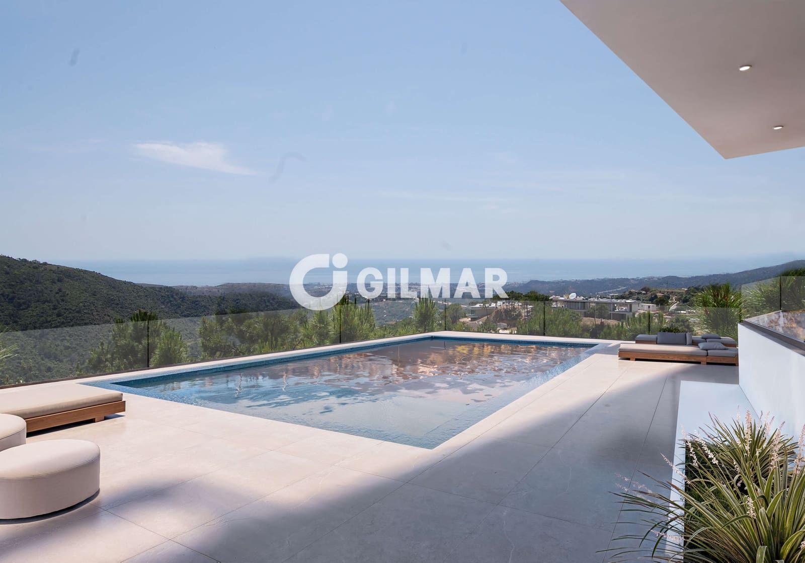 4 bedroom Villa for sale in Benahavis with pool garage - € 3,495,000 (Ref: 10159811)
