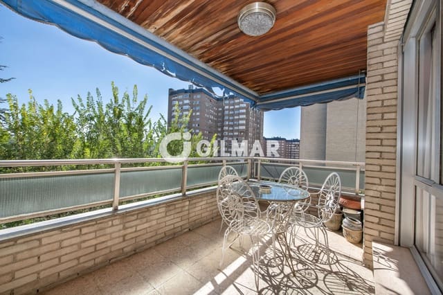 5 soveværelse Lejlighed til salg i La Paz, Madrid by med swimmingpool garage - € 1.025.000 (Ref: 10160130)