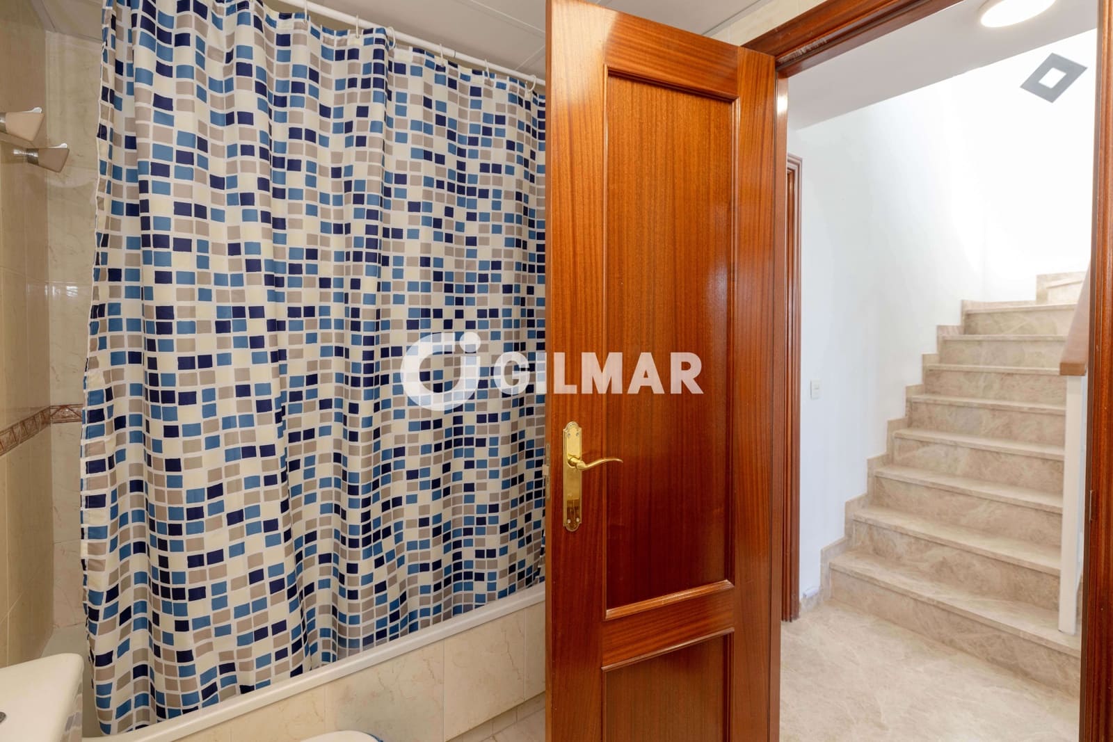 4 makuuhuone Rivitalo myytävänä paikassa Marbella mukana uima-altaan 
autotalli - 640 000 € (Ref: 10165774)