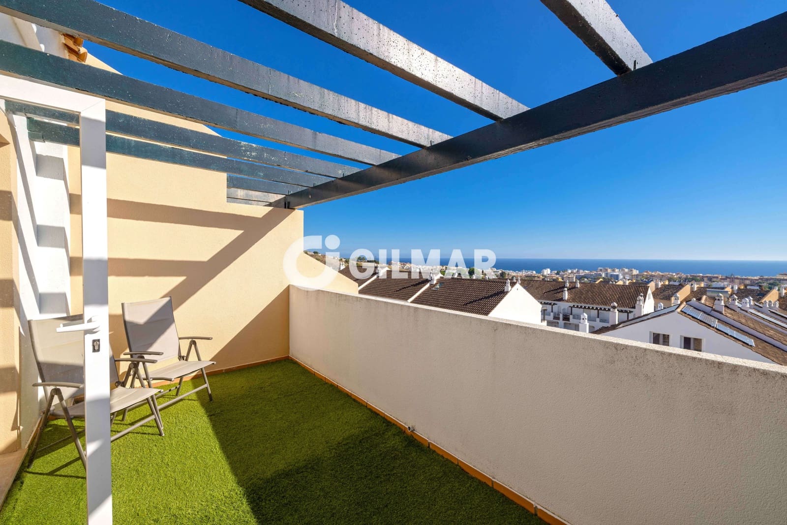 4 makuuhuone Rivitalo myytävänä paikassa Marbella mukana uima-altaan 
autotalli - 640 000 € (Ref: 10165774)