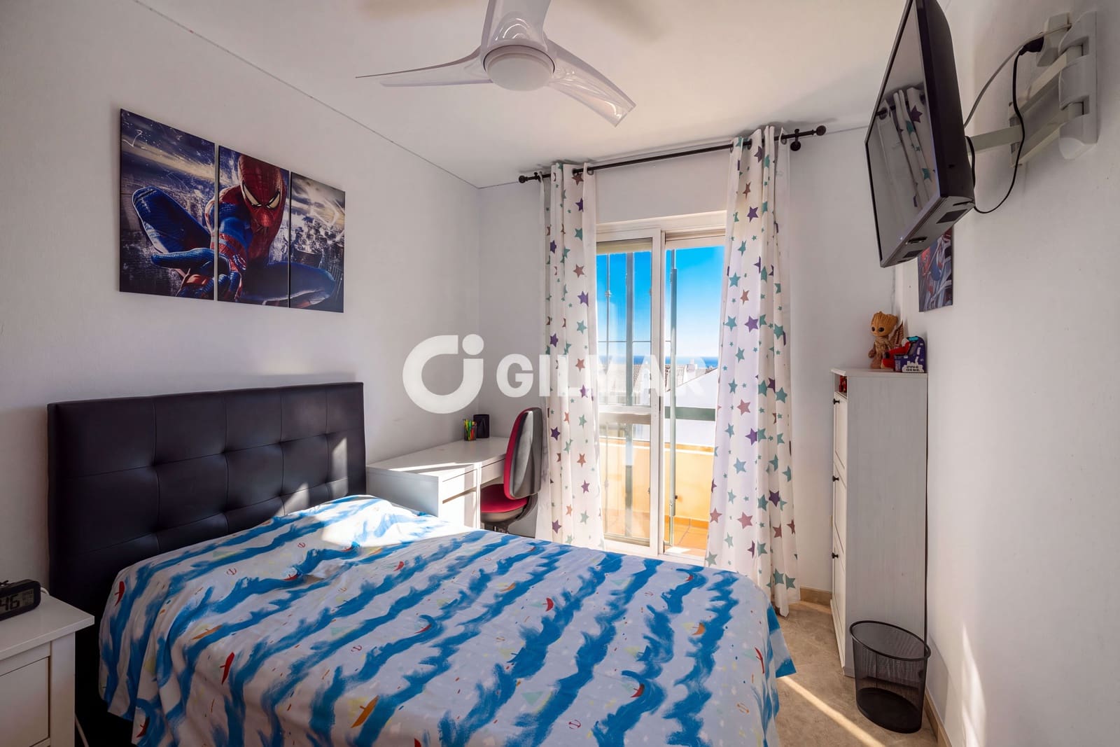 4 makuuhuone Rivitalo myytävänä paikassa Marbella mukana uima-altaan 
autotalli - 640 000 € (Ref: 10165774)