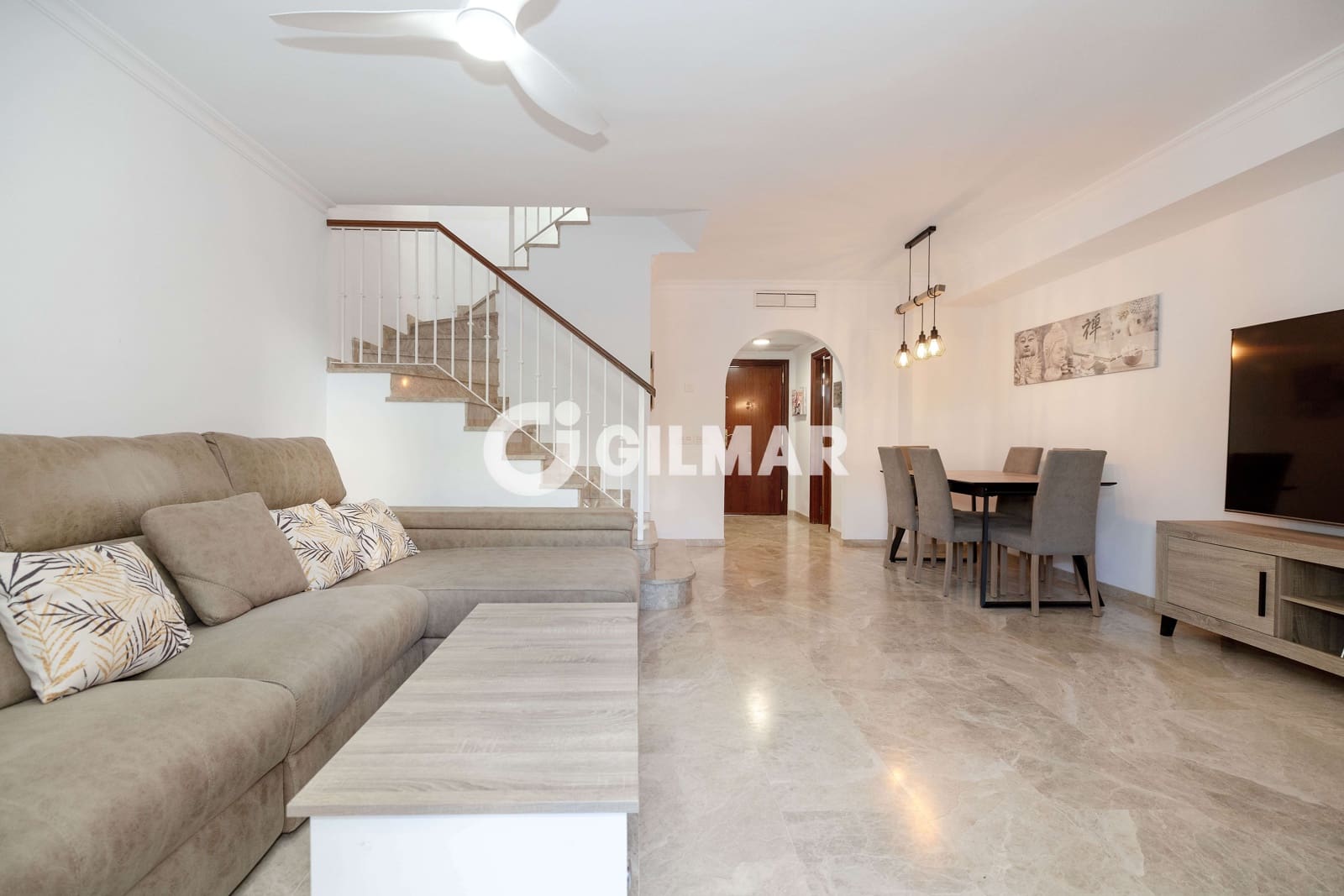 4 makuuhuone Rivitalo myytävänä paikassa Marbella mukana uima-altaan 
autotalli - 640 000 € (Ref: 10165774)