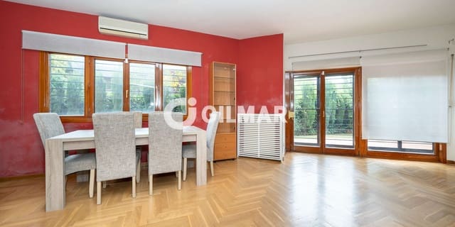 4 slaapkamer Villa te koop in Mirasierra, Madrid stad met zwembad garage - € 1.825.000 (Ref: 10166967)