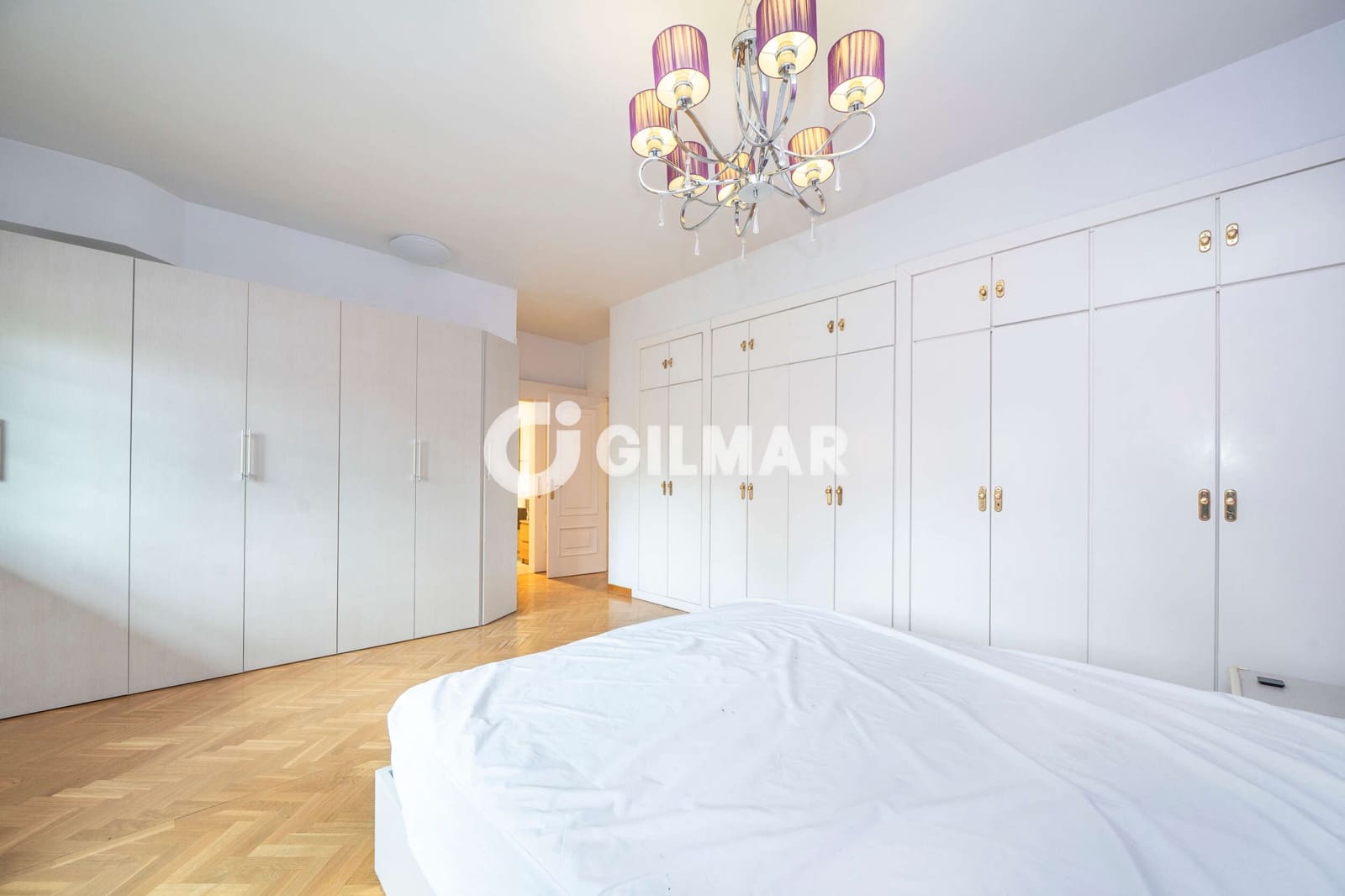 4 slaapkamer Villa te koop in Madrid stad met zwembad garage - € 1.825.000 (Ref: 10166967)