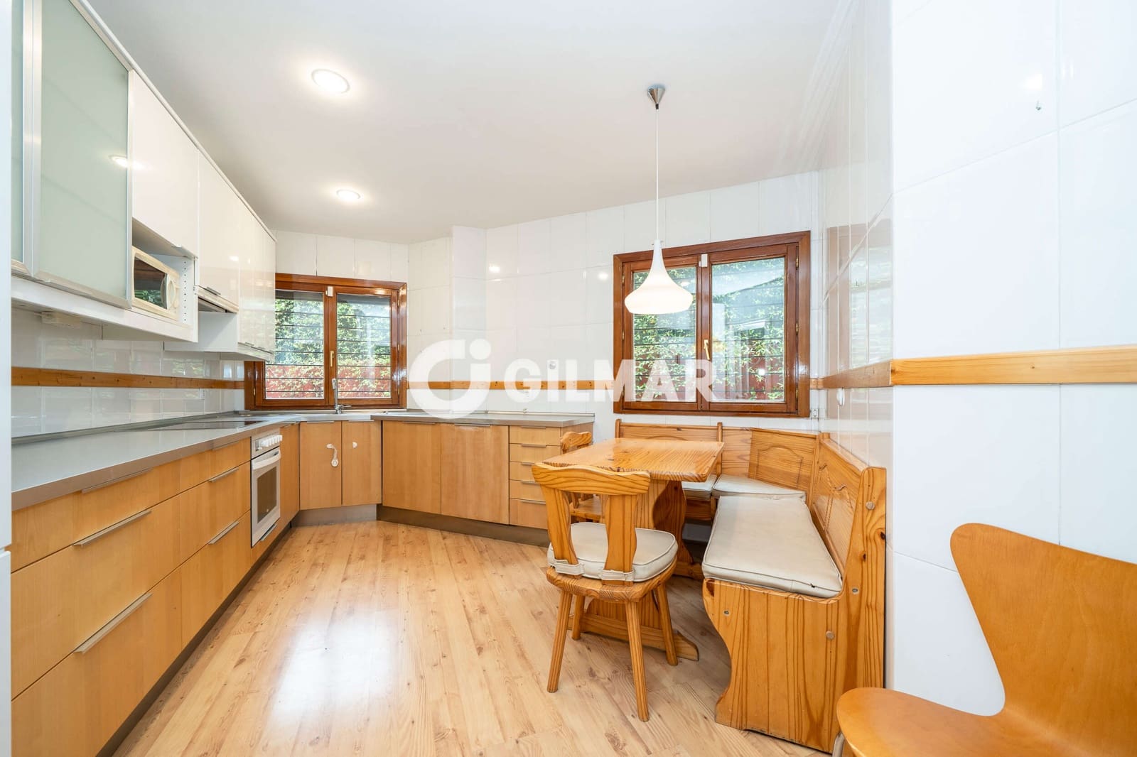 4 slaapkamer Villa te koop in Madrid stad met zwembad garage - € 1.825.000 (Ref: 10166967)