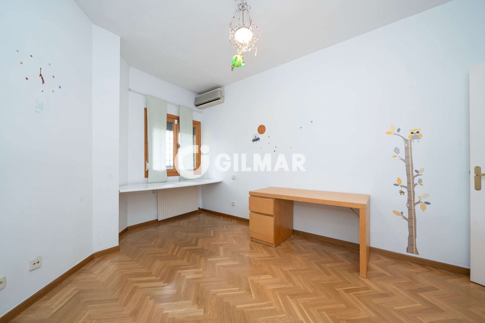 4 slaapkamer Villa te koop in Madrid stad met zwembad garage - € 1.825.000 (Ref: 10166967)