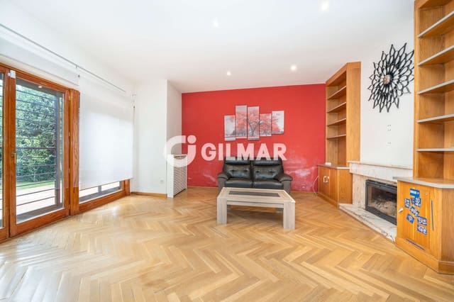 4 slaapkamer Villa te koop in Mirasierra, Madrid stad met zwembad garage - € 1.825.000 (Ref: 10166967)