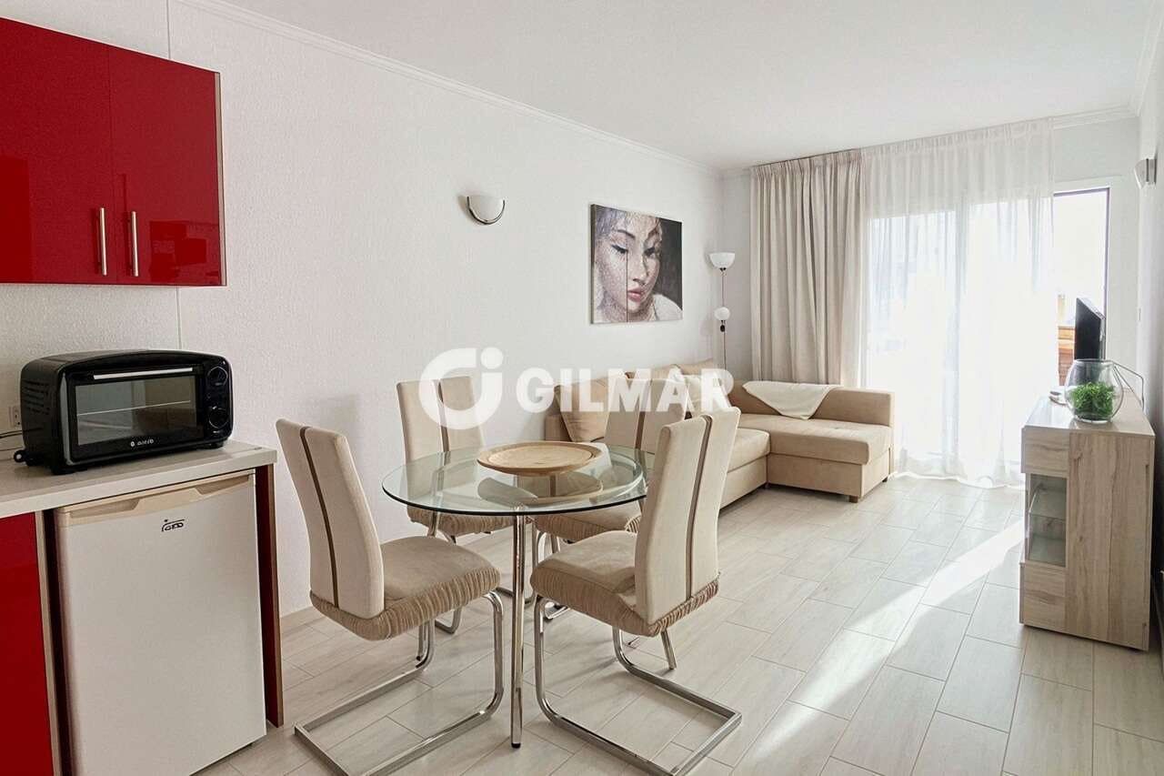 Piso de 1 habitación en Playa de las Americas en venta con piscina - 315.000 € (Ref: 10169058)