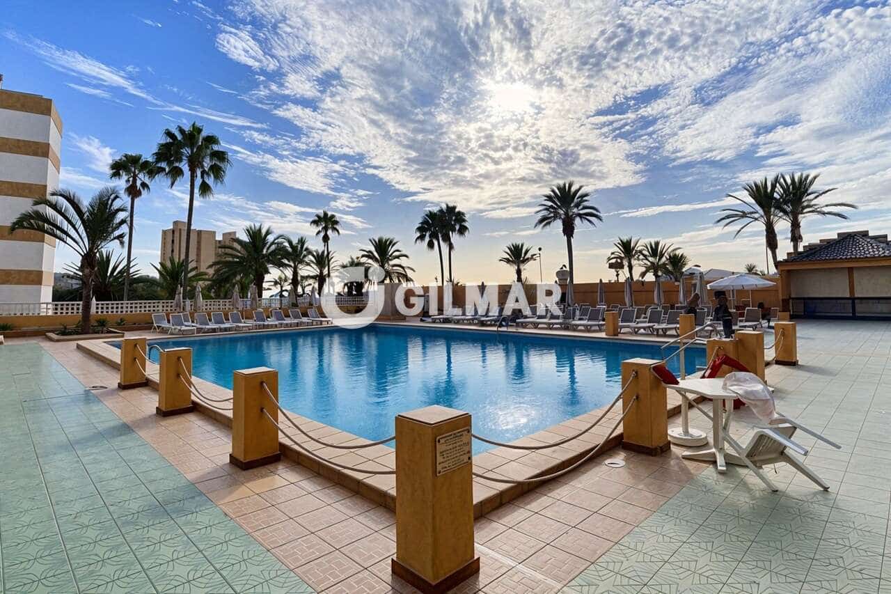 Piso de 1 habitación en Playa de las Americas en venta con piscina - 315.000 € (Ref: 10169058)
