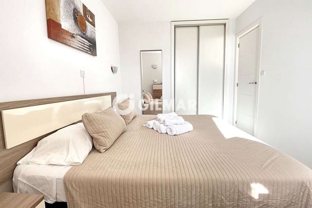 Piso de 1 habitación en Playa de las Americas, Arona en venta con piscina - 315.000 € (Ref: 10169058)