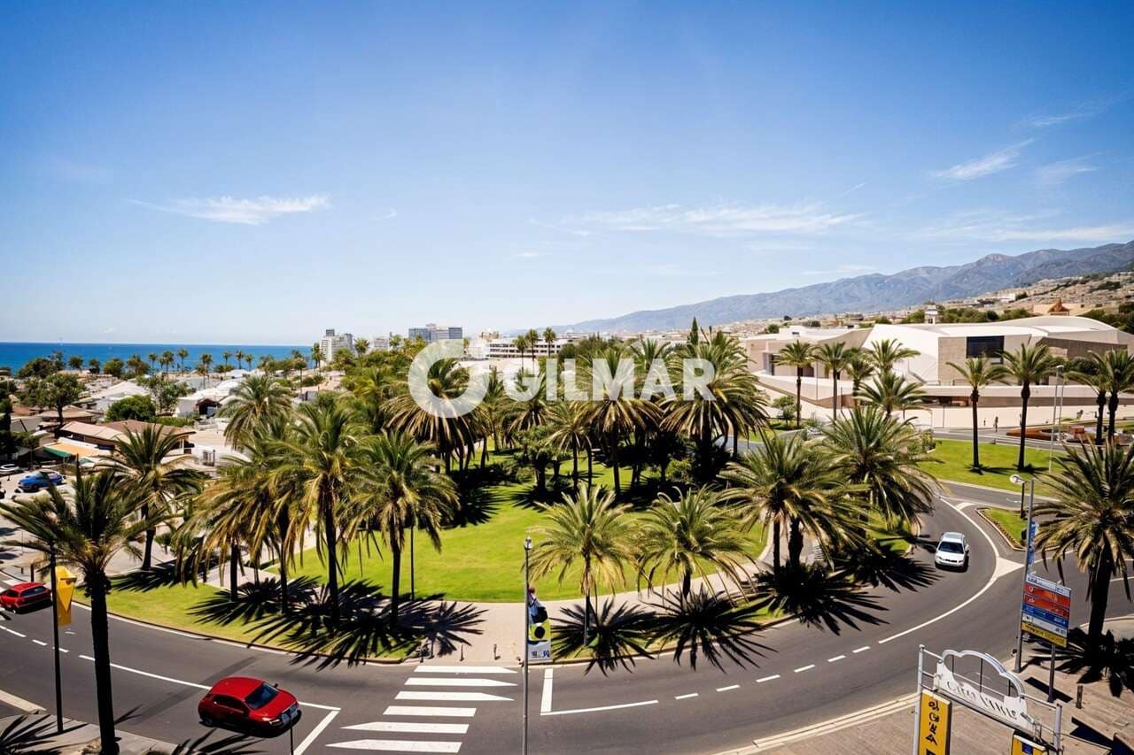 Piso de 1 habitación en Playa de las Americas en venta con piscina - 315.000 € (Ref: 10169058)