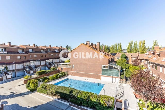 4 sypialnia Dom szeregowy na sprzedaż w Las Rozas de Madrid z basenem garażem - 849 000 € (Ref: 10172802)
