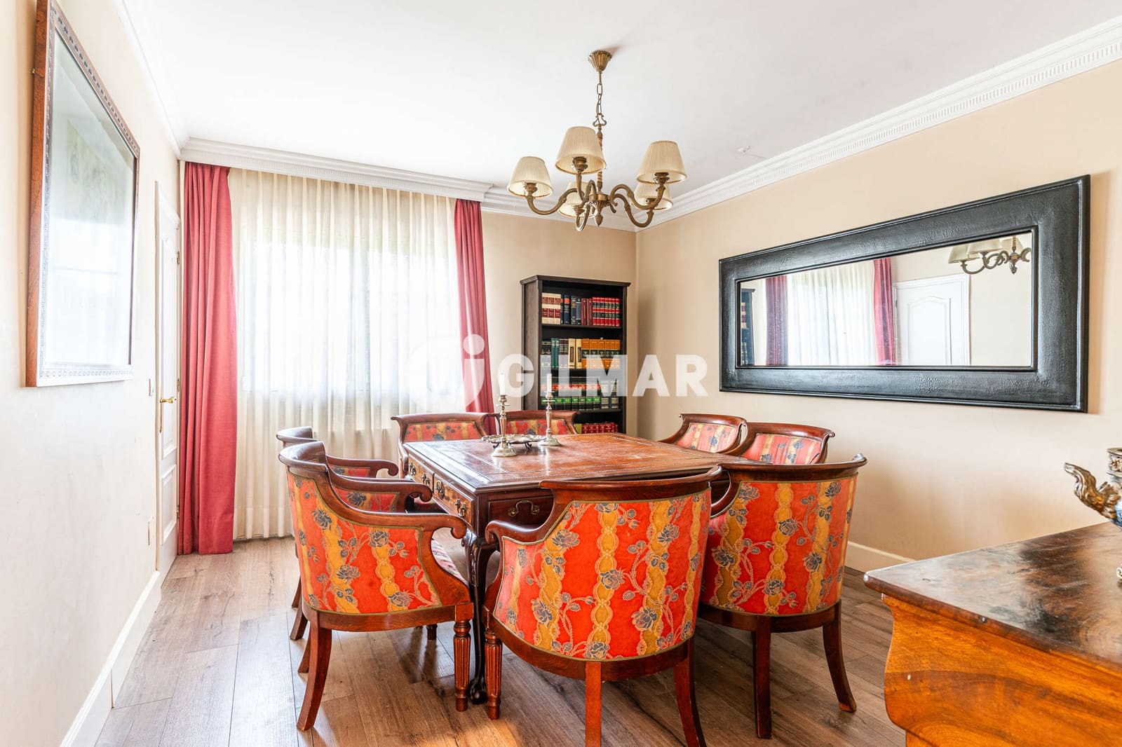 Chalet de 6 habitaciones en San Sebastián de los Reyes en venta con piscina garaje - 1.900.000 € (Ref: 10172977)