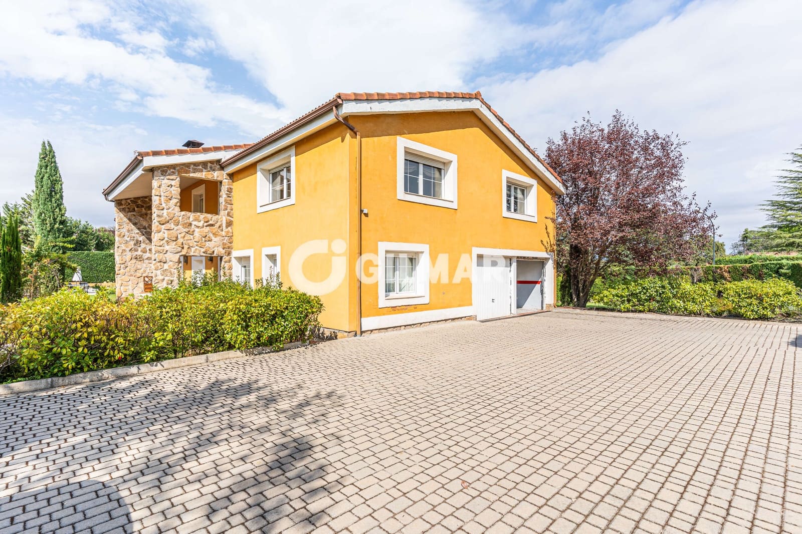 Chalet de 6 habitaciones en San Sebastián de los Reyes en venta con piscina garaje - 1.900.000 € (Ref: 10172977)