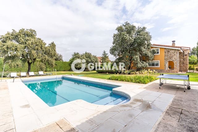Chalet de 6 habitaciones en San Sebastián de los Reyes en venta con piscina garaje - 1.900.000 € (Ref: 10172977)