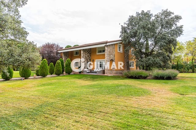 Chalet de 6 habitaciones en San Sebastián de los Reyes en venta con piscina garaje - 1.900.000 € (Ref: 10172977)