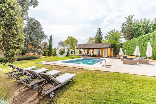 Chalet de 6 habitaciones en San Sebastián de los Reyes en venta con piscina garaje - 1.900.000 € (Ref: 10172977)