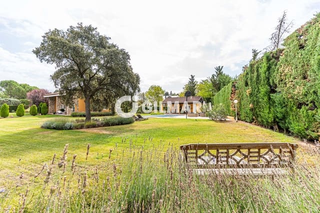 Chalet de 6 habitaciones en San Sebastián de los Reyes en venta con piscina garaje - 1.900.000 € (Ref: 10172977)