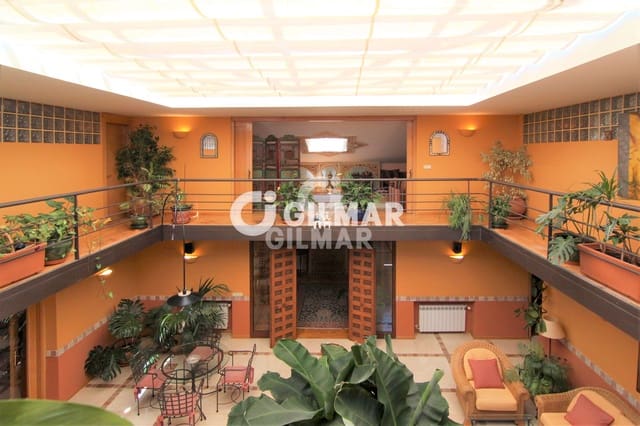 Chalet de 5 habitaciones en San Sebastián de los Reyes en venta con piscina garaje - 2.390.000 € (Ref: 10172979)