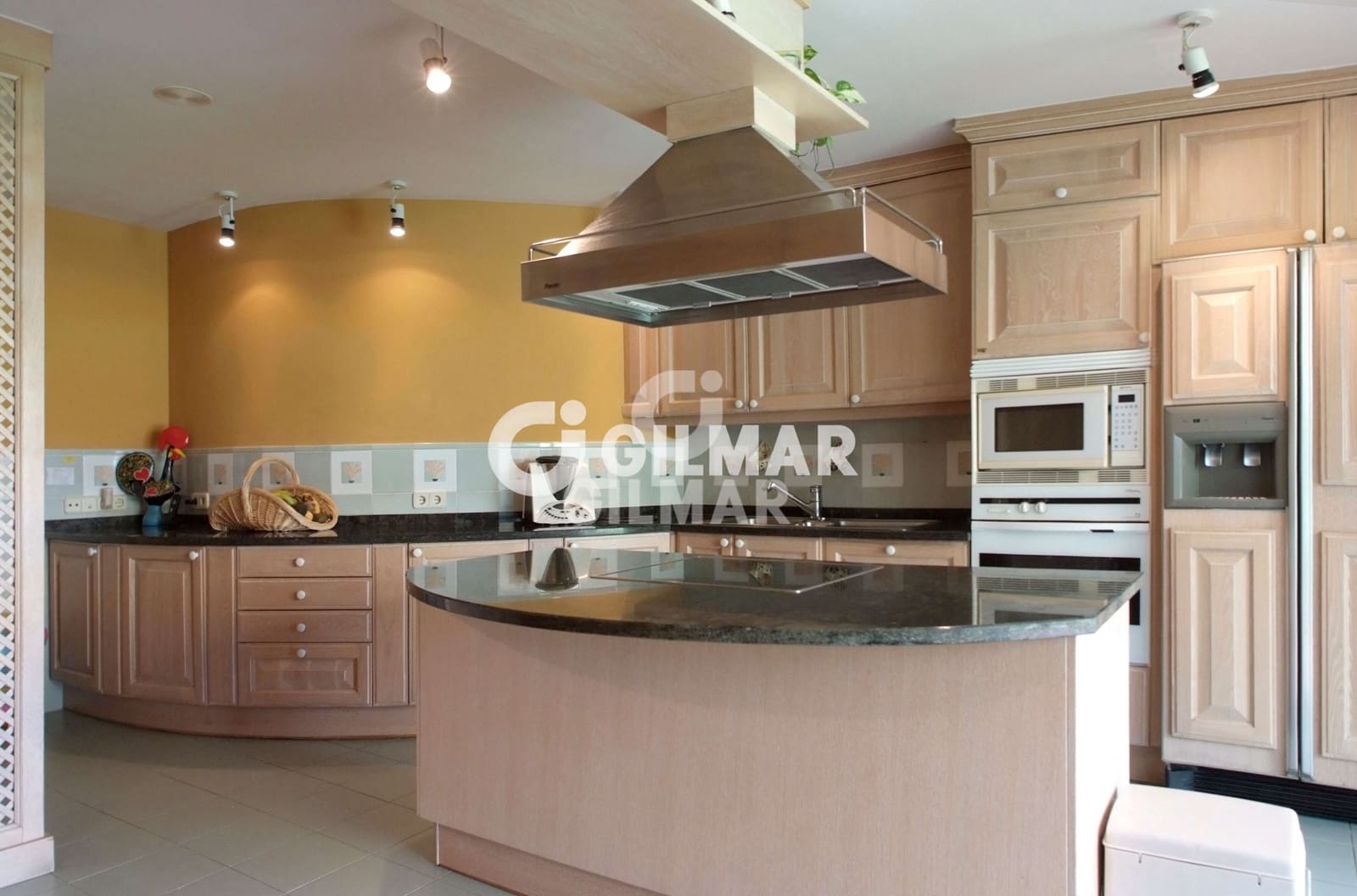 5 soverom Villa til salgs i San Sebastian de los Reyes med svømmebasseng garasje - € 2 390 000 (Ref: 10172979)