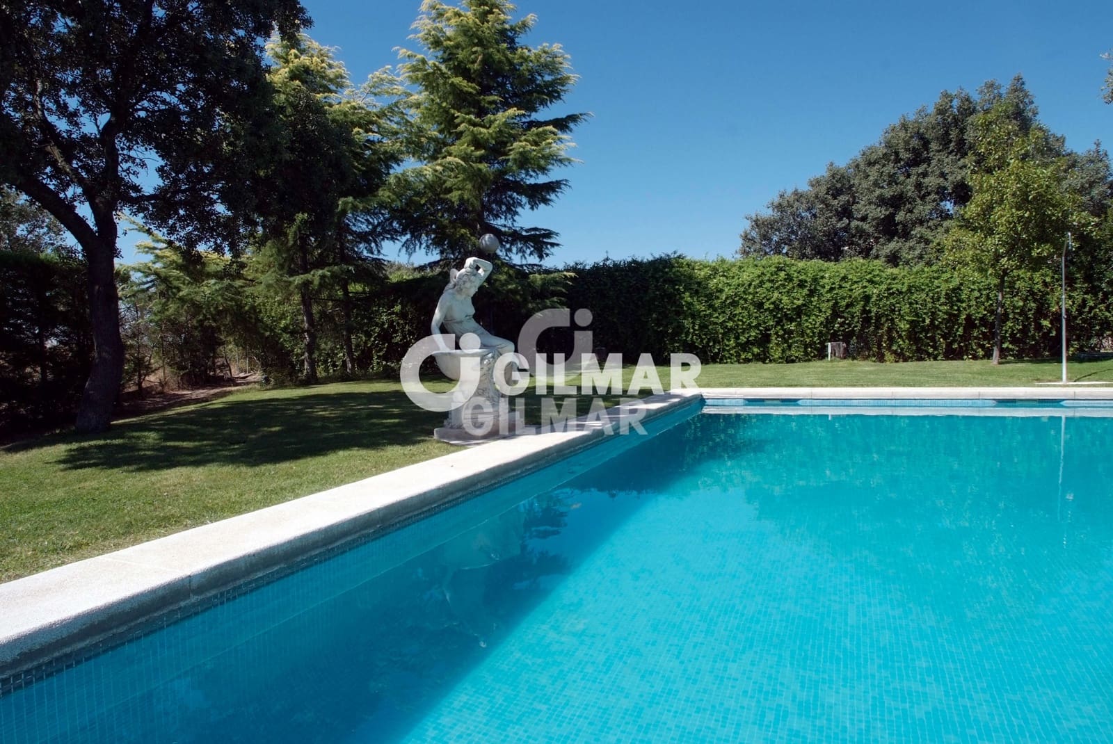 5 soverom Villa til salgs i San Sebastian de los Reyes med svømmebasseng garasje - € 2 390 000 (Ref: 10172979)