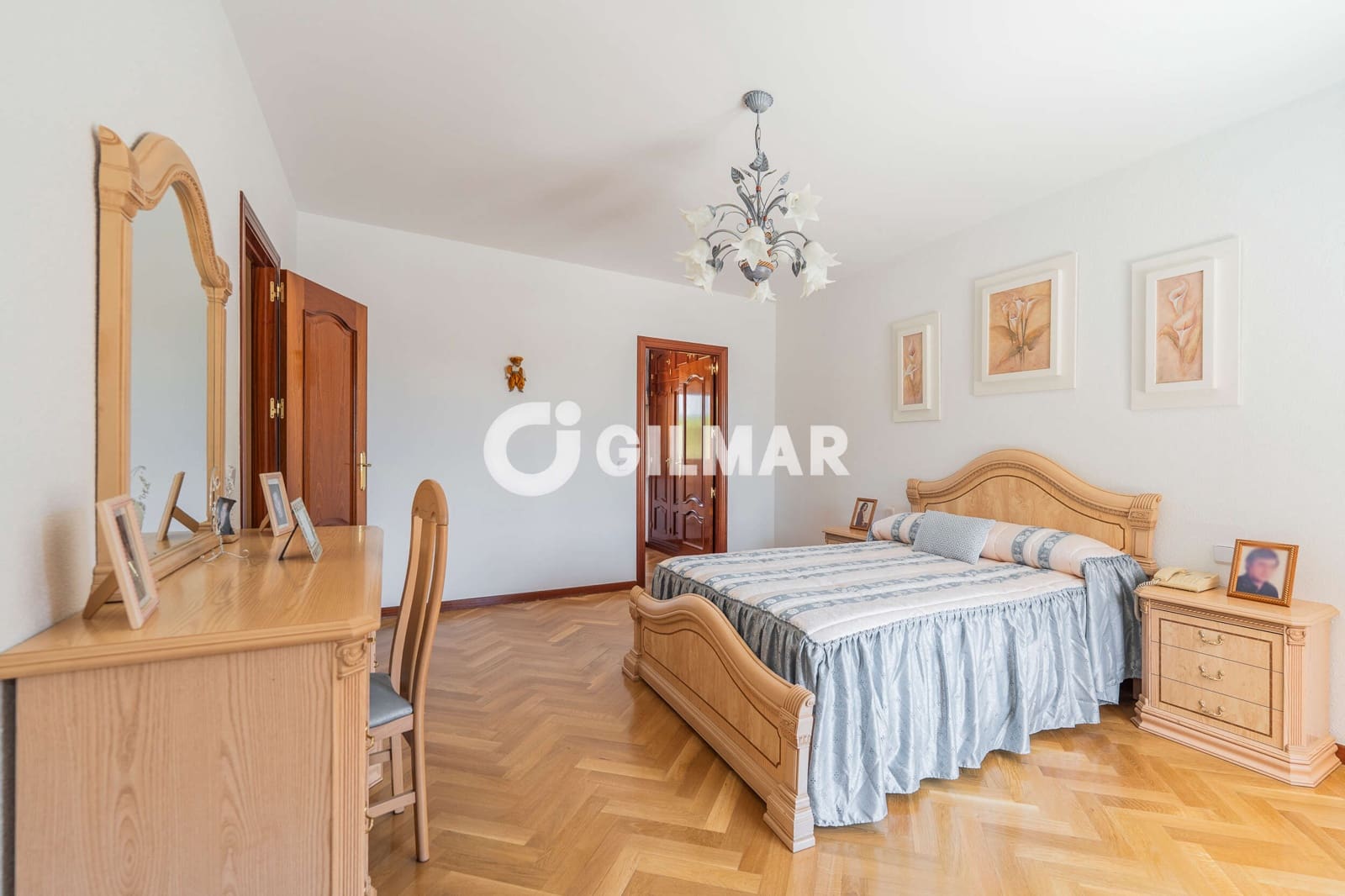 8 Zimmer Villa zu verkaufen in San Sebastian de los Reyes mit Pool Garage - 1.570.000 € (Ref: 10172980)