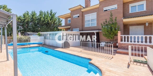 8 bedroom Villa for sale in San Sebastián de los Reyes with pool garage - € 1,570,000 (Ref: 10172980)