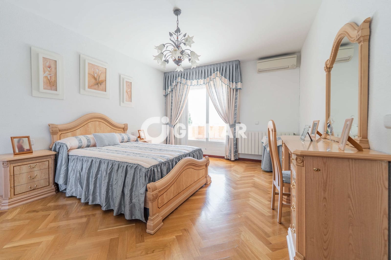 8 Zimmer Villa zu verkaufen in San Sebastian de los Reyes mit Pool Garage - 1.570.000 € (Ref: 10172980)