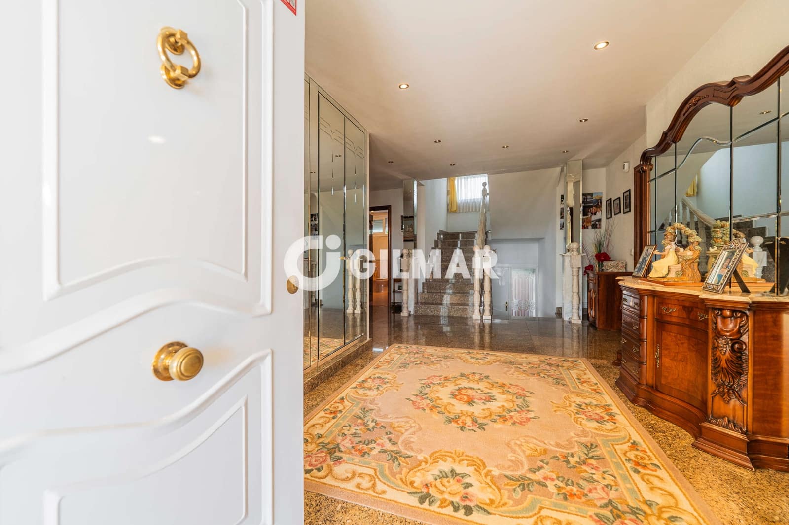 8 Zimmer Villa zu verkaufen in San Sebastian de los Reyes mit Pool Garage - 1.570.000 € (Ref: 10172980)