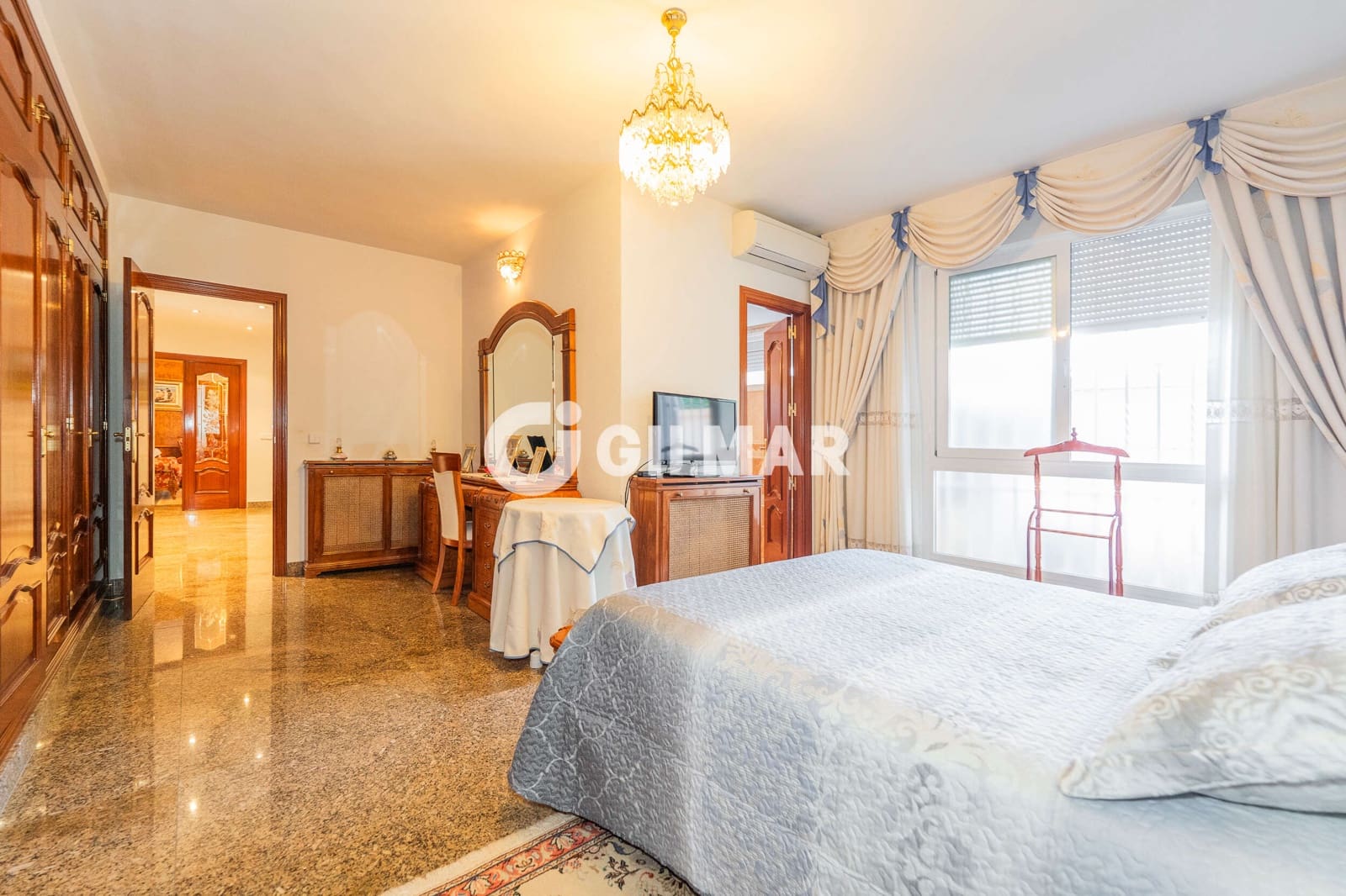 8 Zimmer Villa zu verkaufen in San Sebastian de los Reyes mit Pool Garage - 1.570.000 € (Ref: 10172980)