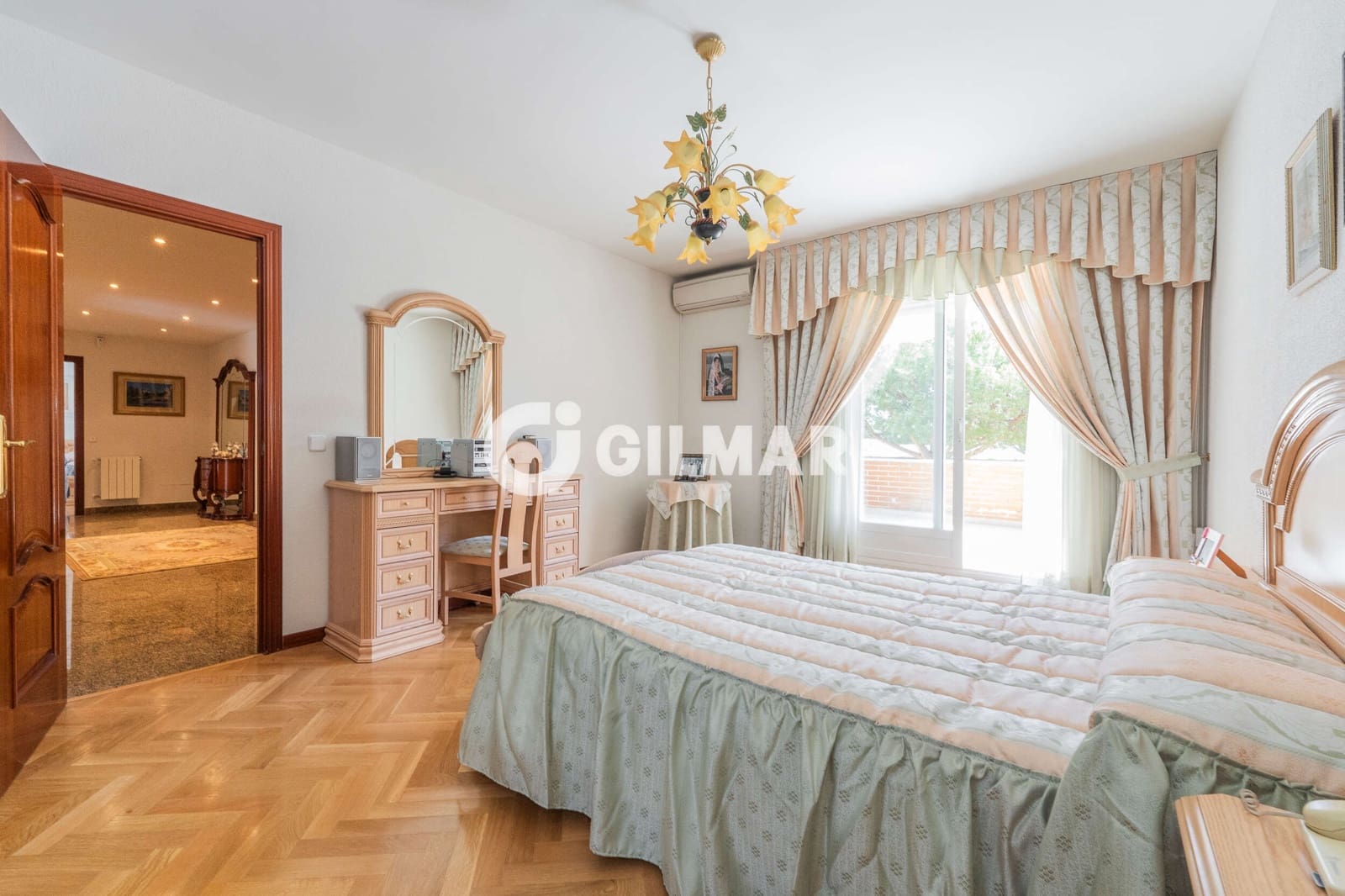 8 Zimmer Villa zu verkaufen in San Sebastian de los Reyes mit Pool Garage - 1.570.000 € (Ref: 10172980)